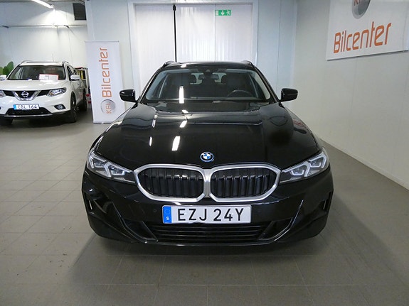 BMW 330e 8 of 20