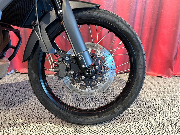 Triumph TIGER 800 XCX 4 of 17