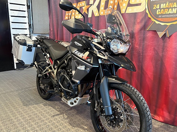 Triumph TIGER 800 XCX 2 of 17