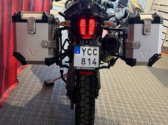 Triumph TIGER 800 XCX 7 of 17
