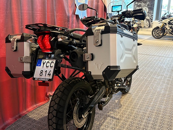 Triumph TIGER 800 XCX 6 of 17