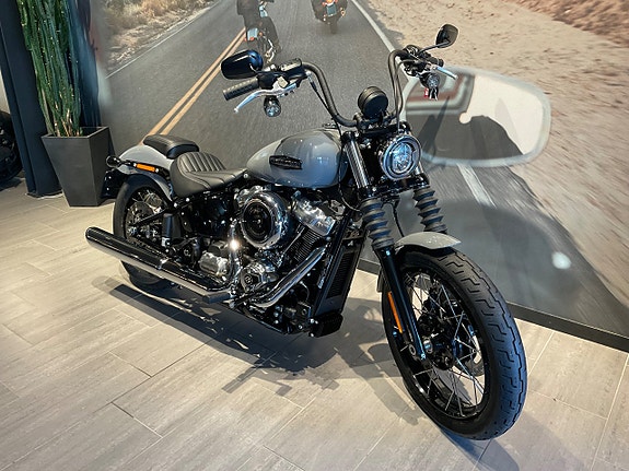 Harley-Davidson Street Bob 117 Omgående leverans 3 of 11