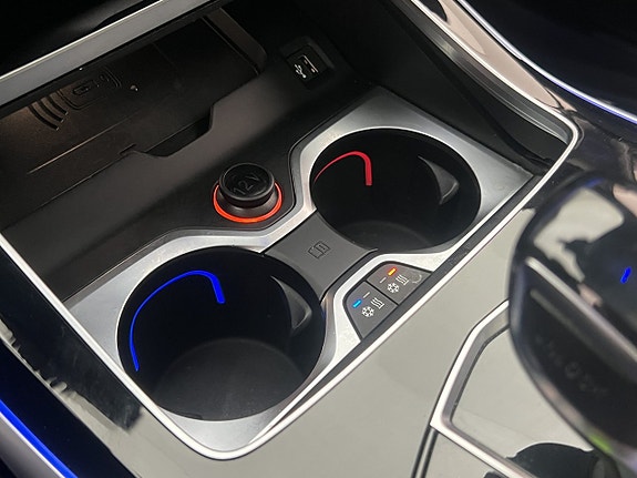 BMW X7 30 of 30