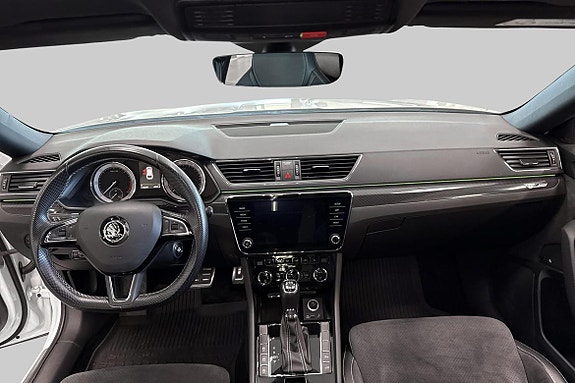 Skoda Superb 6 of 22