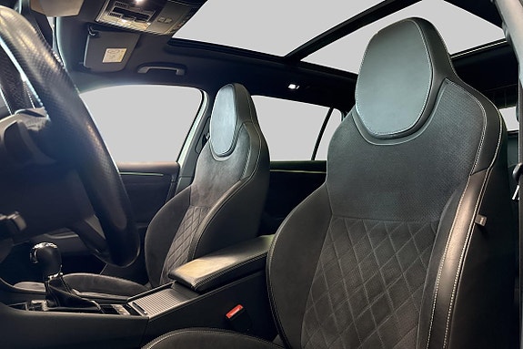 Skoda Superb 17 of 22