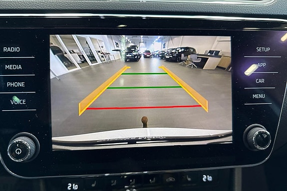 Skoda Superb 10 of 22