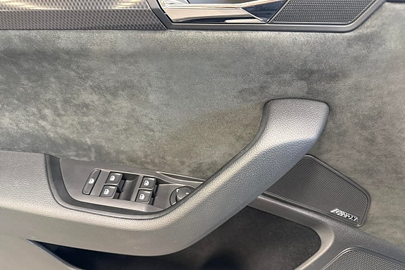 Skoda Superb 16 of 22