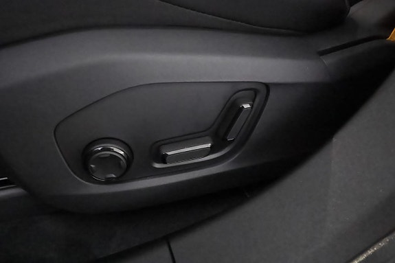 Polestar 4 15 of 26