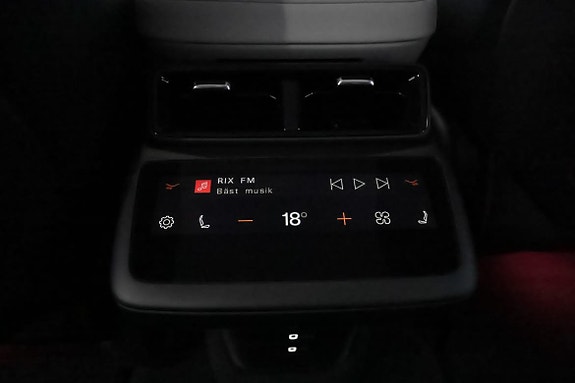 Polestar 4 16 of 26