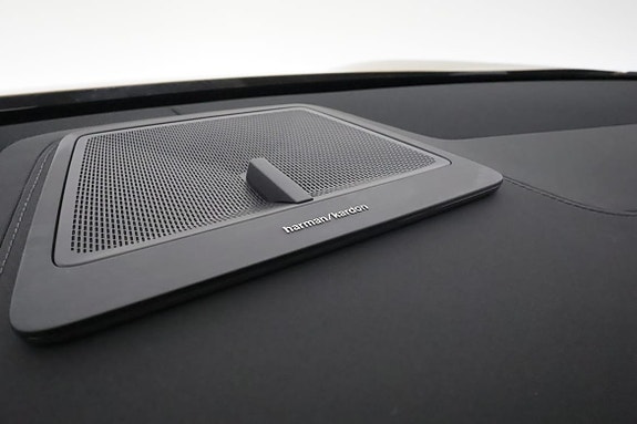 Polestar 4 12 of 26