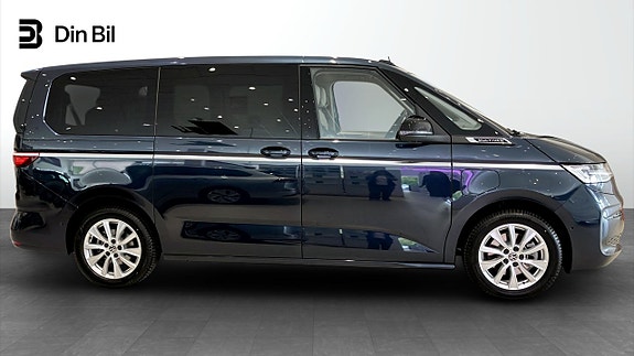 Volkswagen Multivan 2 of 5