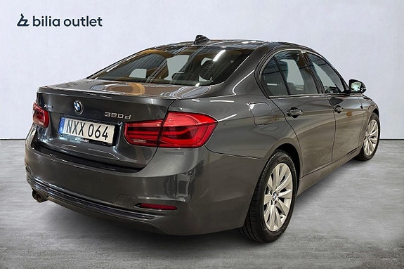 BMW 320d 4 of 5
