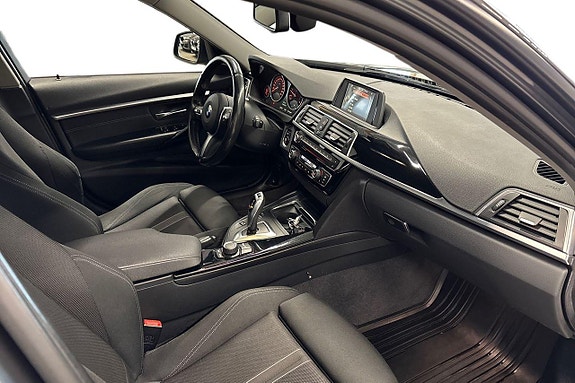 BMW 320d 9 of 30