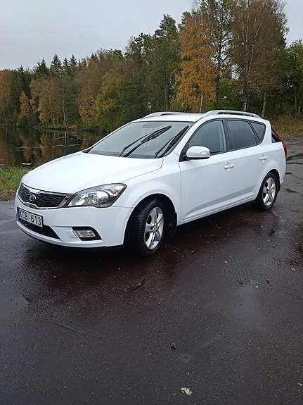 Kia Ceed 4 of 5