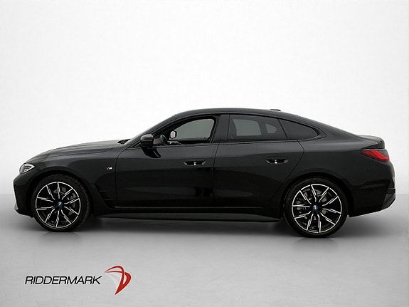 BMW i4 3 of 30