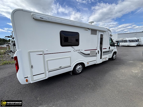 Adria Coral 670 SLT, Badrum bak, B-kort 4 of 5