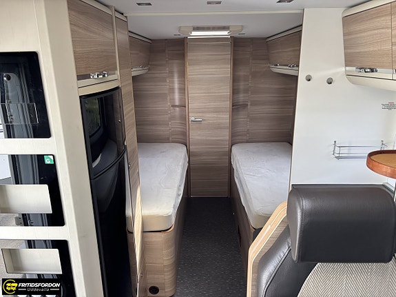 Adria Coral 670 SLT, Badrum bak, B-kort 10 of 10