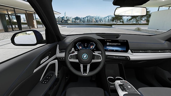 BMW iX1 12 of 13