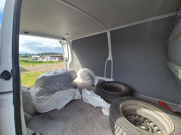 Volkswagen Transporter 12 of 23