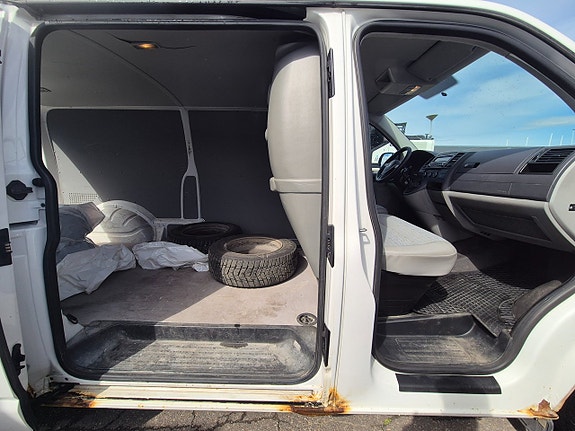 Volkswagen Transporter 13 of 23