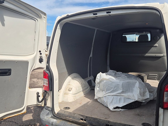 Volkswagen Transporter 14 of 23