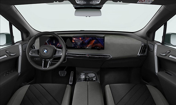 BMW iX 4 of 4