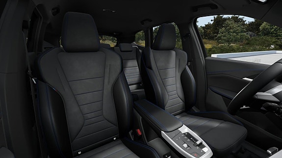 BMW iX1 10 of 13