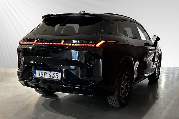 Lynk & Co 08 4 of 5