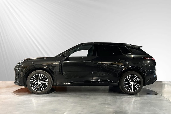 Lynk & Co 08 2 of 5
