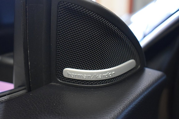 Mercedes-Benz CLA180 10 of 17