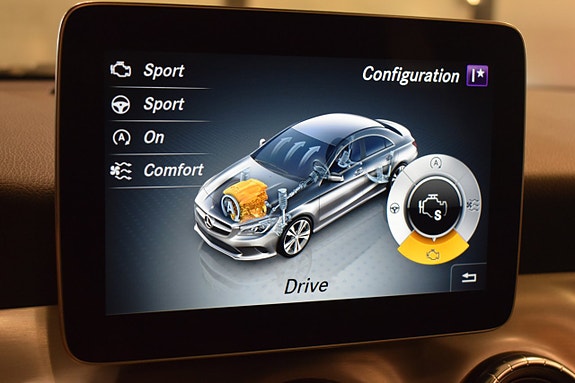 Mercedes-Benz CLA180 13 of 17