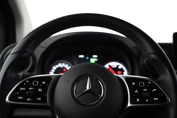 Mercedes-Benz eCitan 8 of 21