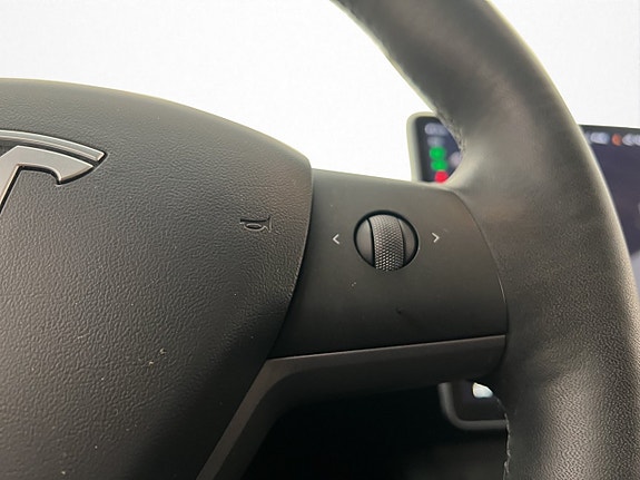 Tesla Model 3 28 of 30
