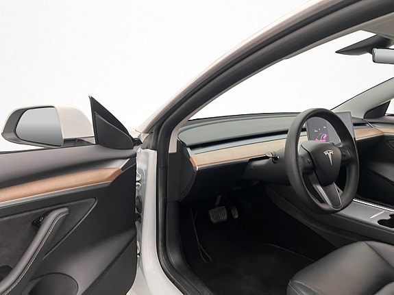 Tesla Model 3 10 of 30