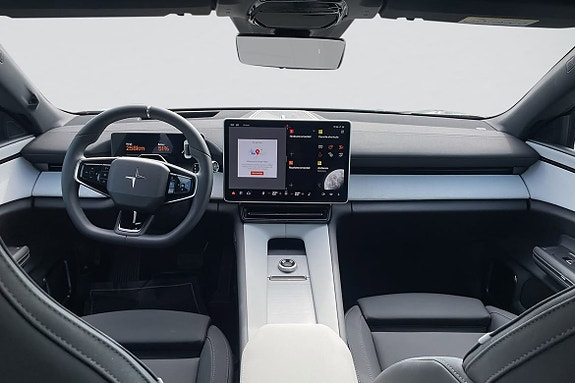 Polestar 4 13 of 19