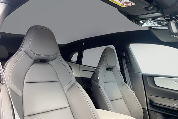 Polestar 4 17 of 19
