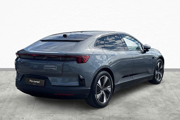 Polestar 4 9 of 19