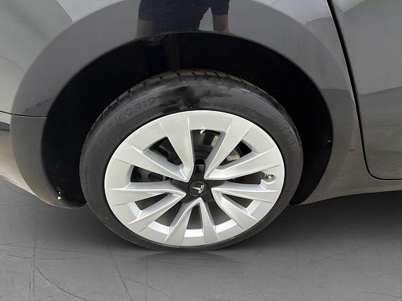 Tesla Model 3 30 of 30