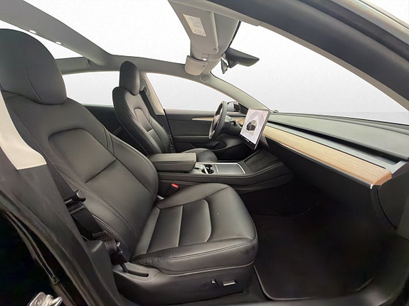 Tesla Model 3 22 of 30