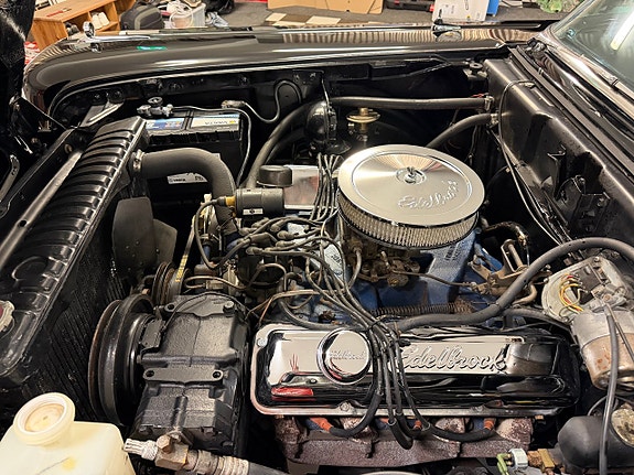 Ford Galaxie 18 of 22