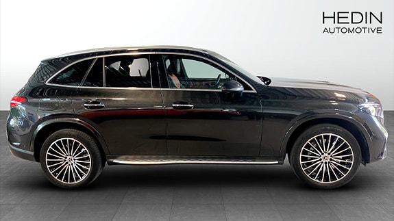 Mercedes-Benz GLC300 e 3 of 5