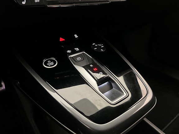 Audi Q4 e-tron 18 of 29