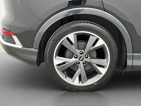 Audi Q4 e-tron 28 of 29