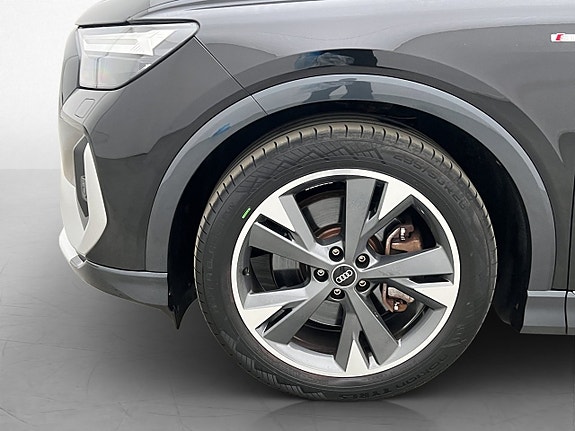 Audi Q4 e-tron 26 of 29