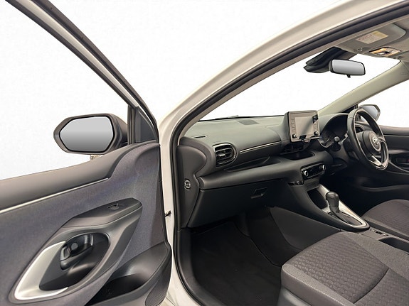 Toyota Yaris 9 of 27