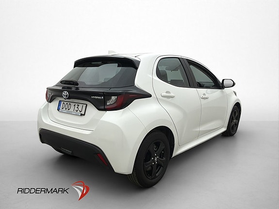 Toyota Yaris 5 of 27