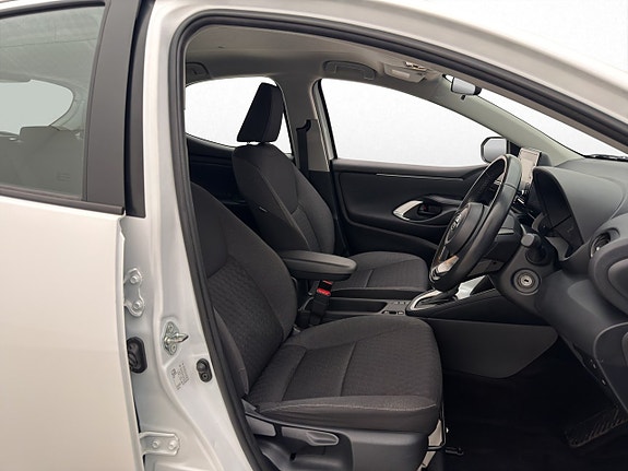 Toyota Yaris 20 of 27