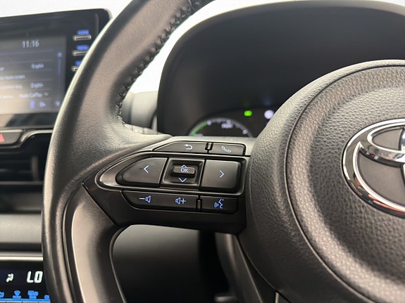 Toyota Yaris 12 of 27