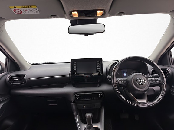 Toyota Yaris 15 of 27
