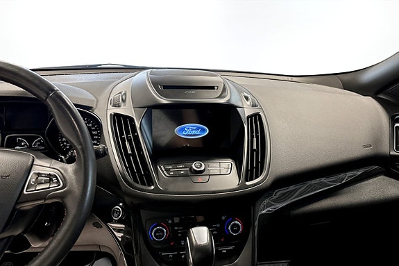 Ford Kuga 6 of 9